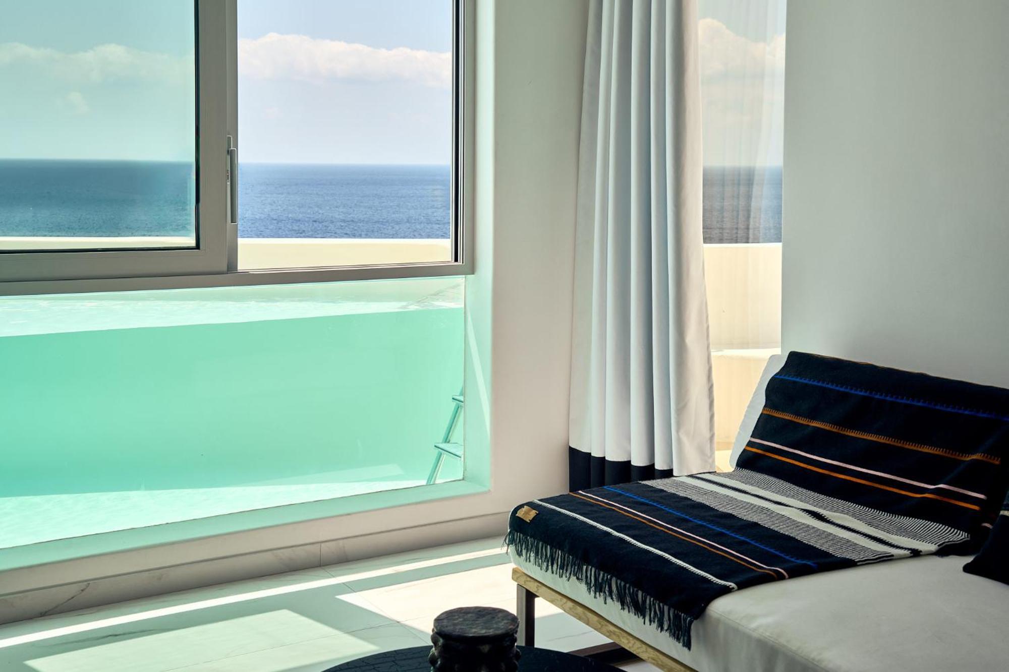 Hotel Kouros & Mykonos Town